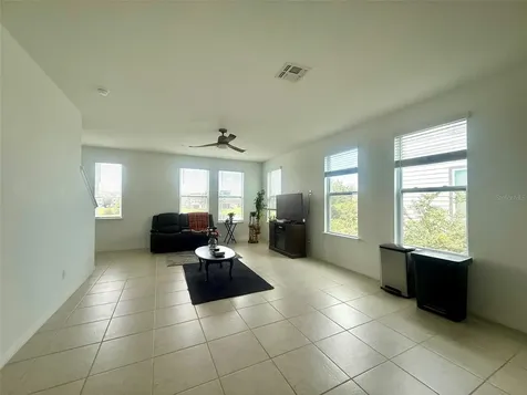 8618 Warburg Alley Orlando FL 32827