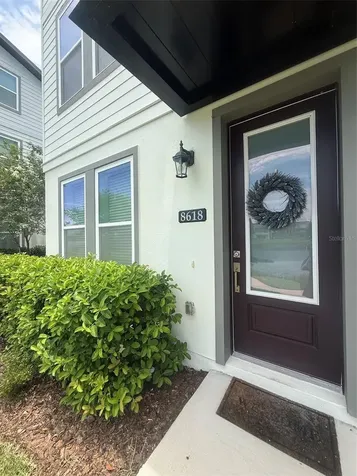 8618 Warburg Alley Orlando FL 32827