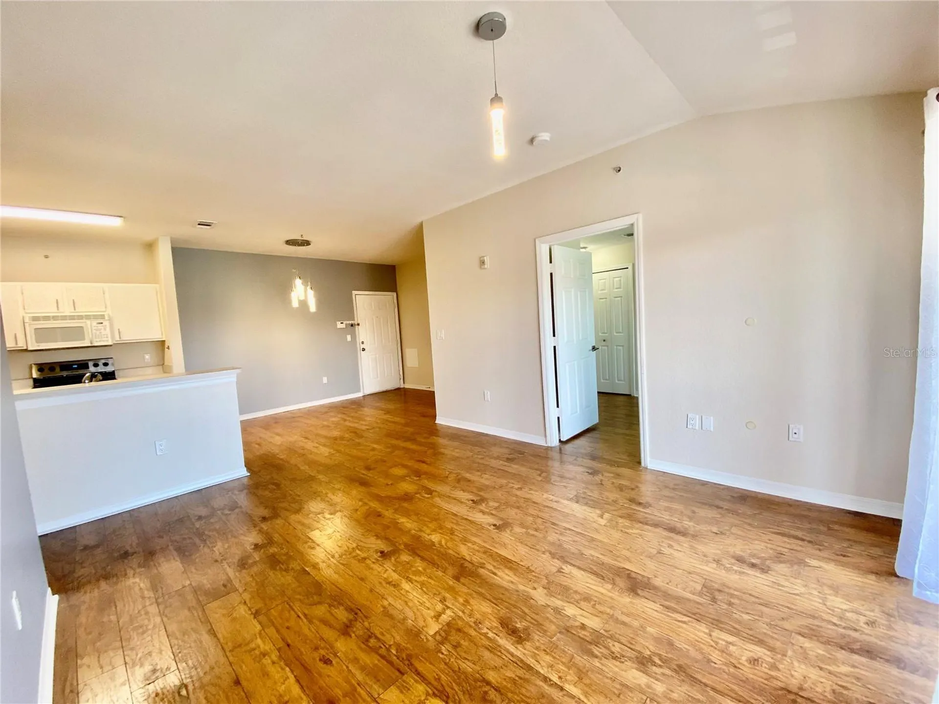 5467 Vineland Road Orlando FL 32811