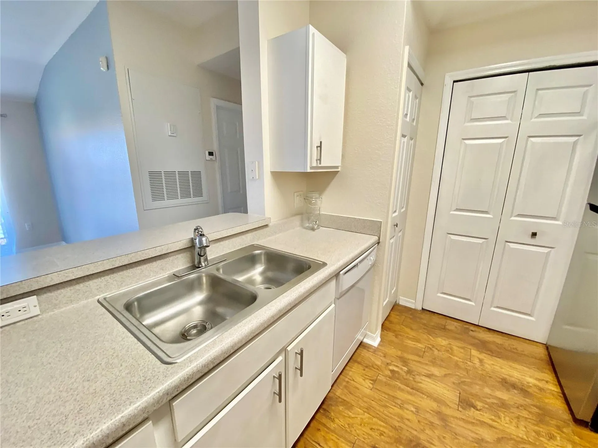 5467 Vineland Road Orlando FL 32811
