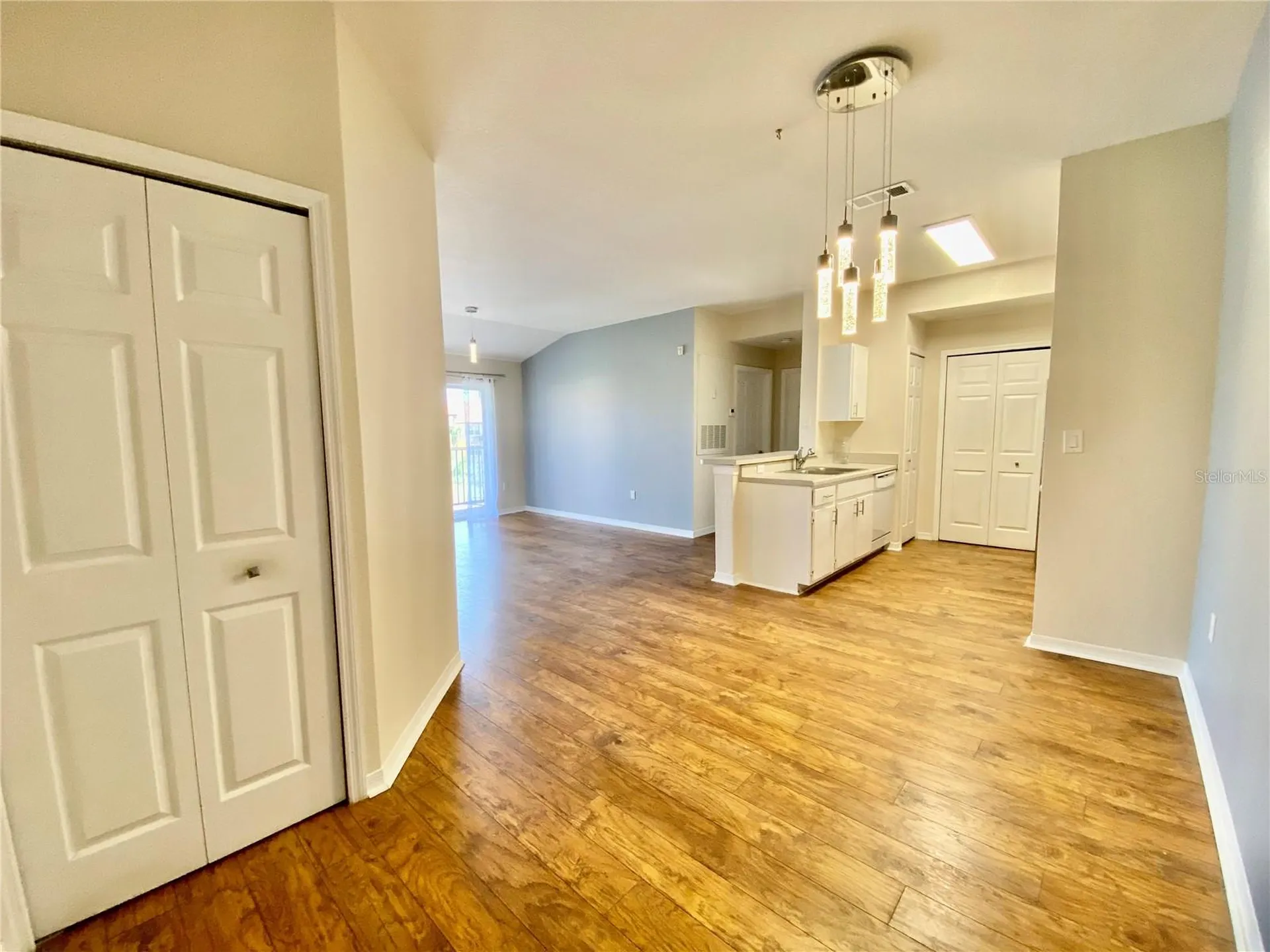 5467 Vineland Road Orlando FL 32811