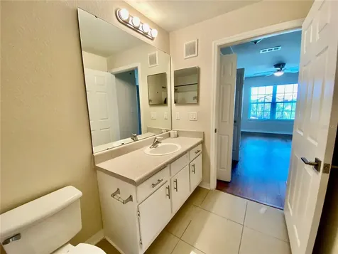5467 Vineland Road Orlando FL 32811