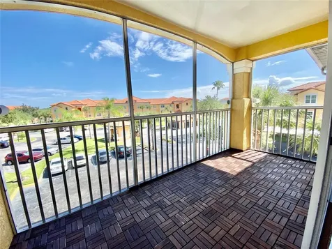 5467 Vineland Road Orlando FL 32811