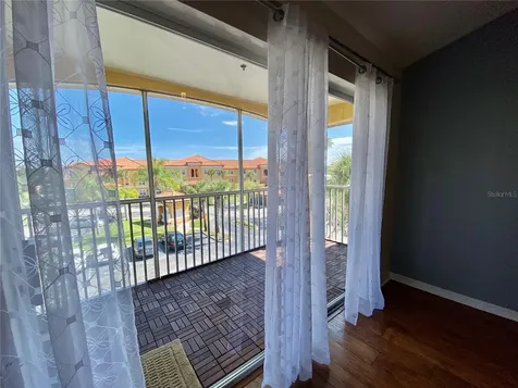 5467 Vineland Road Orlando FL 32811
