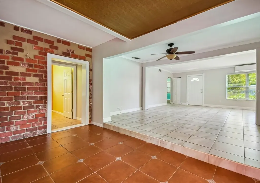 210 Baker Avenue Clearwater FL 33755
