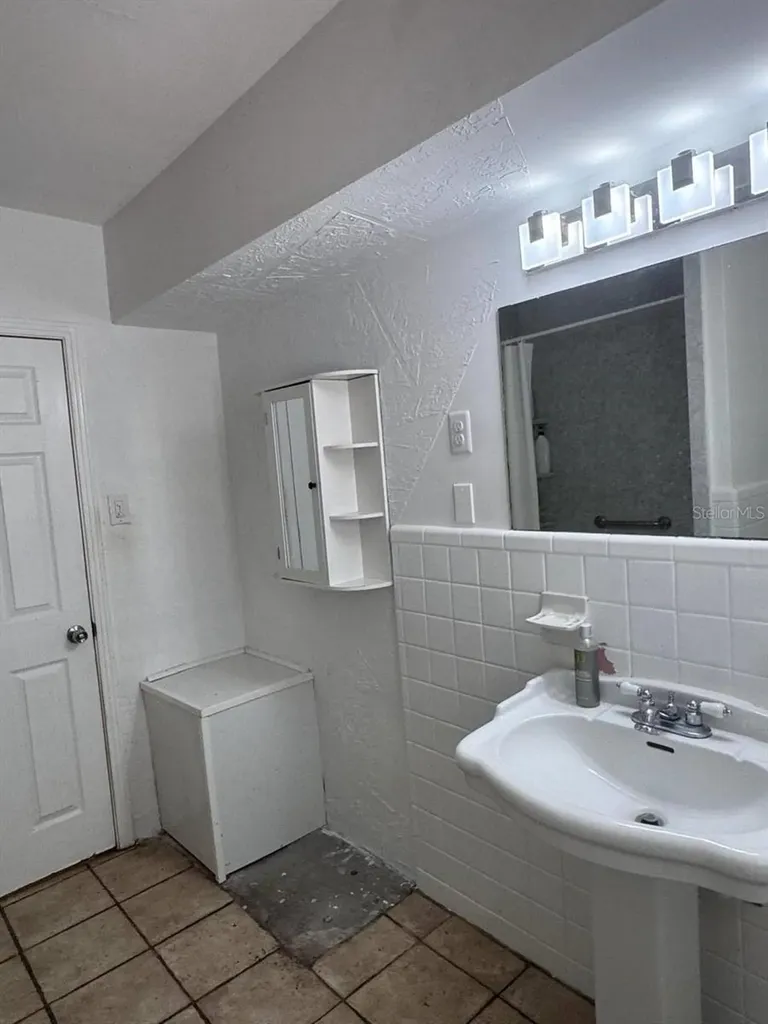 210 Baker Avenue Clearwater FL 33755