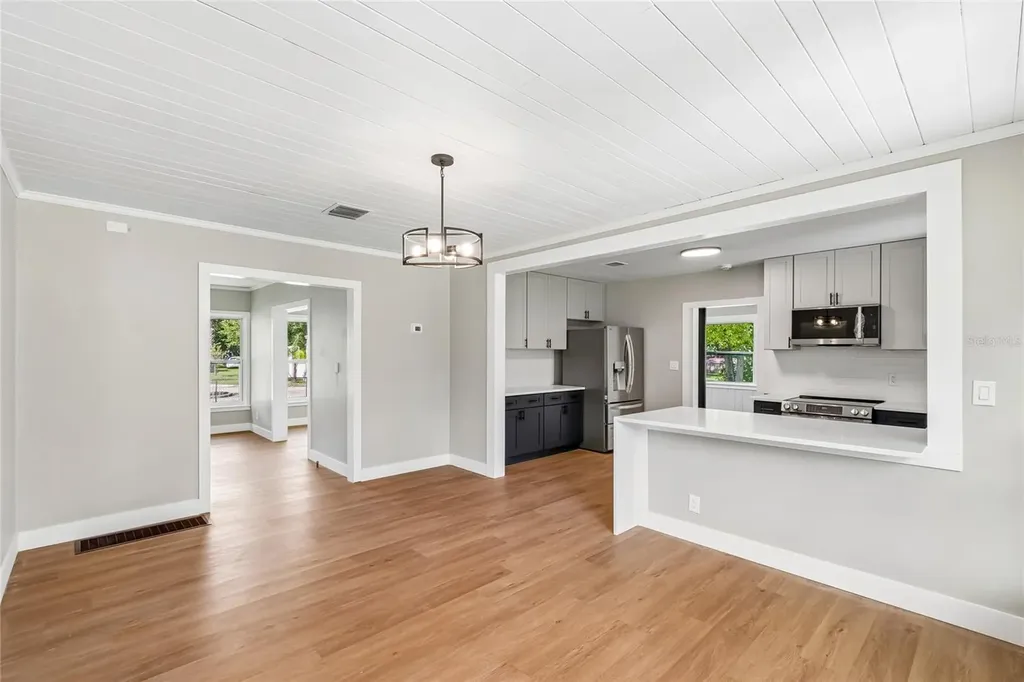400 Plumosa Drive Sanford FL 32771