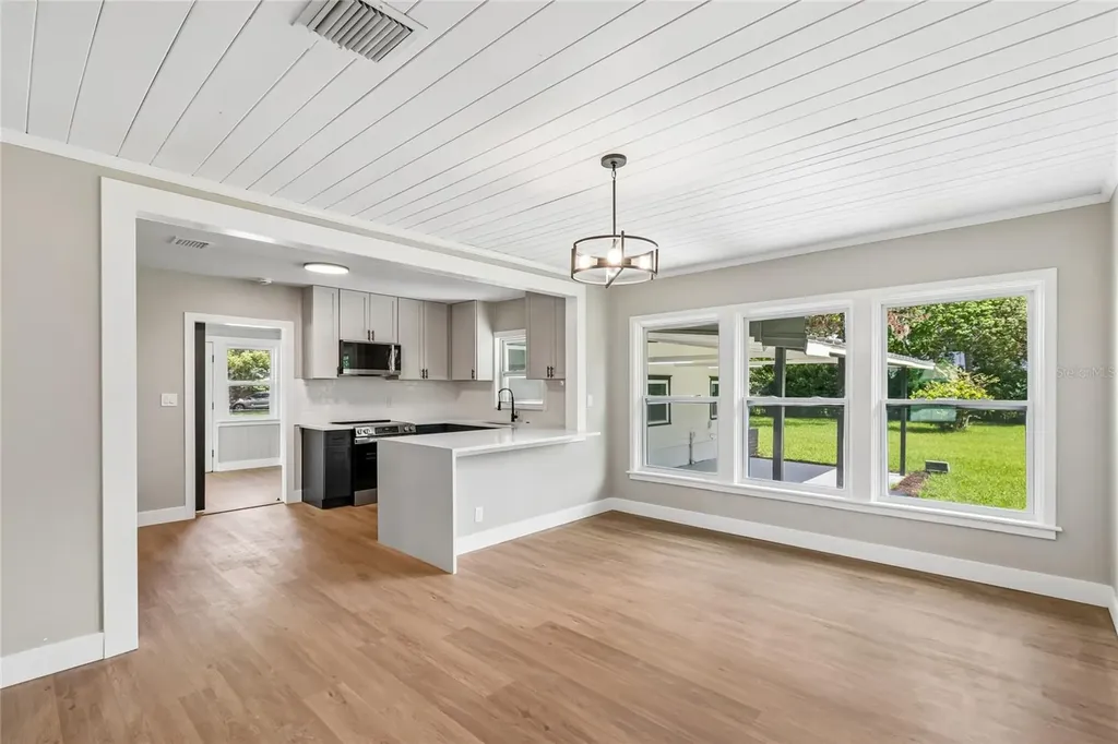 400 Plumosa Drive Sanford FL 32771