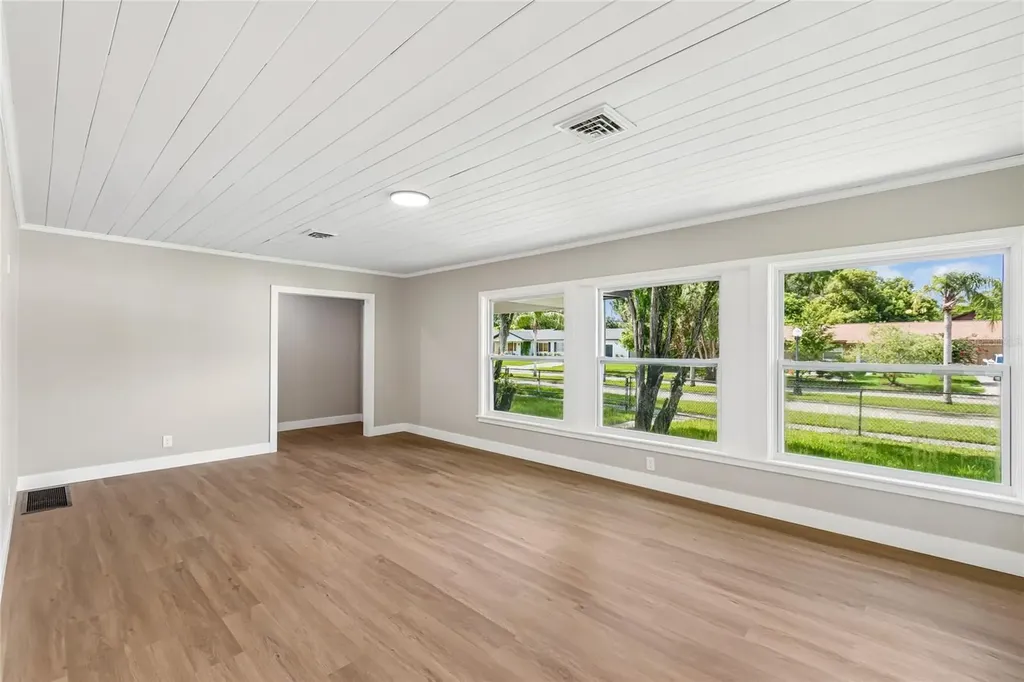 400 Plumosa Drive Sanford FL 32771
