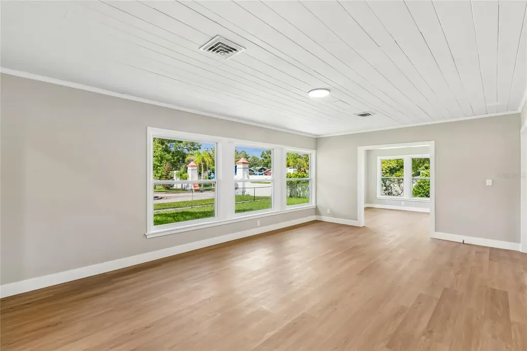 400 Plumosa Drive Sanford FL 32771