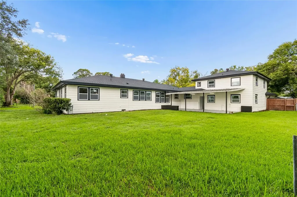 400 Plumosa Drive Sanford FL 32771