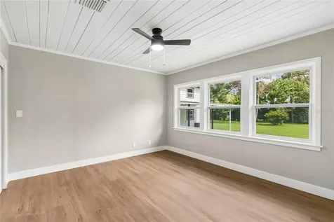 400 Plumosa Drive Sanford FL 32771