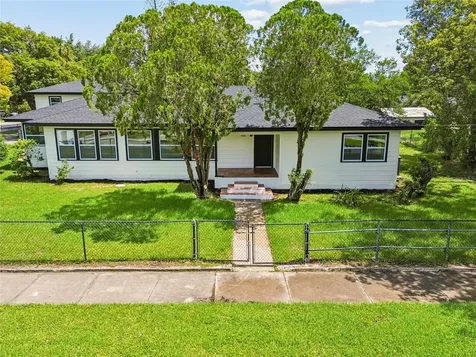 400 Plumosa Drive Sanford FL 32771