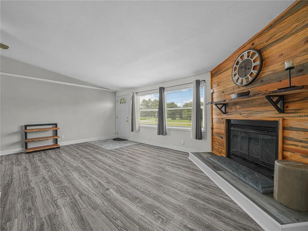 3559 Reagan Boulevard Lake Wales FL 33898