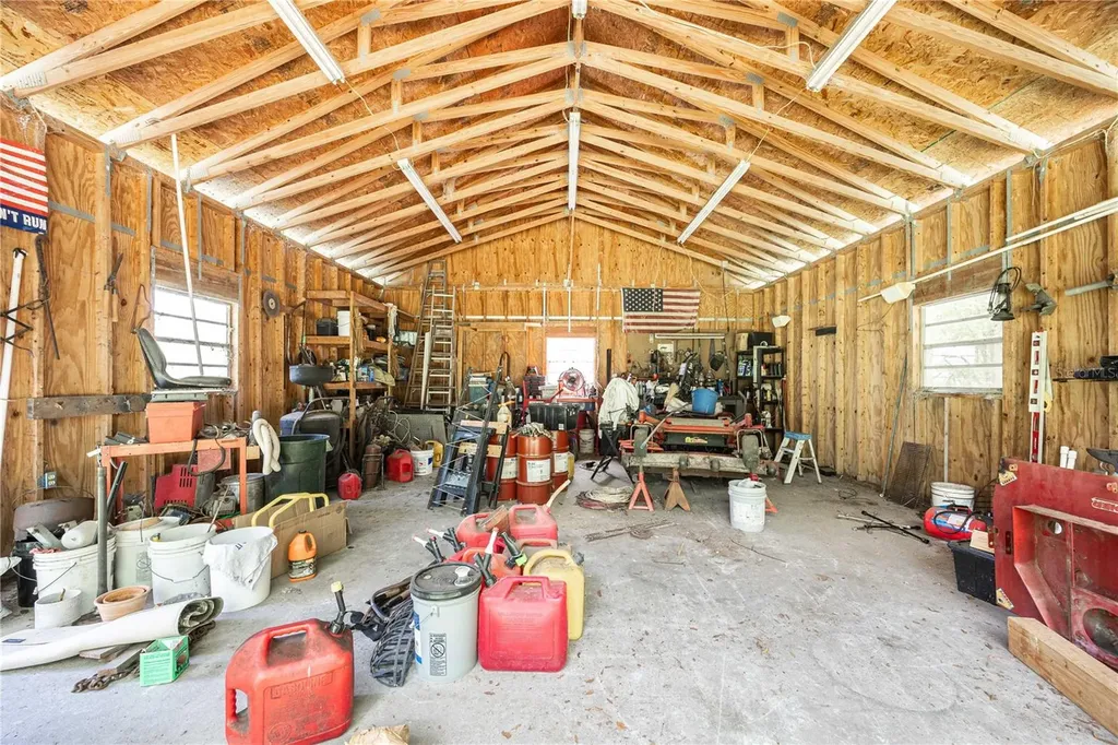 16603 SW 15th Avenue Newberry FL 32669