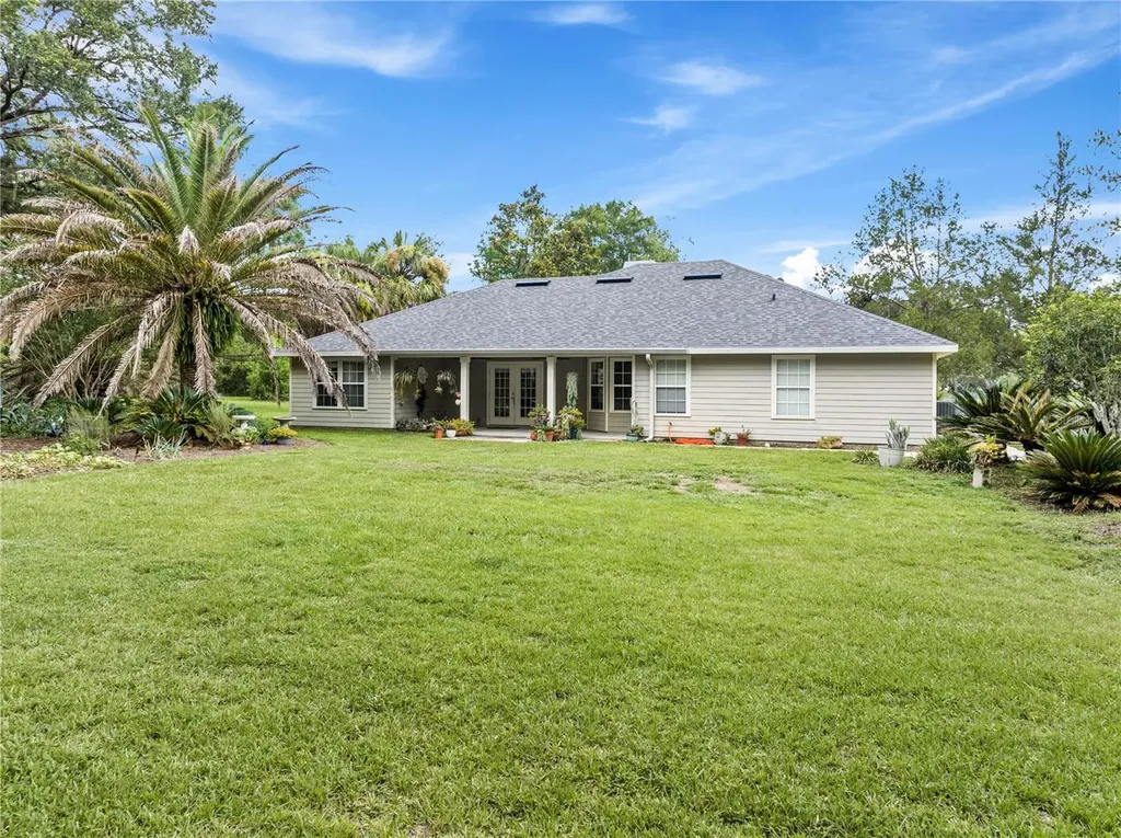 16603 SW 15th Avenue Newberry FL 32669