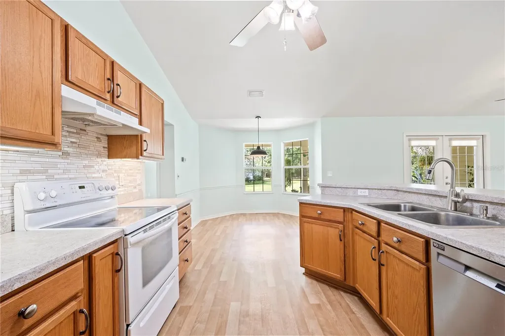 16603 SW 15th Avenue Newberry FL 32669