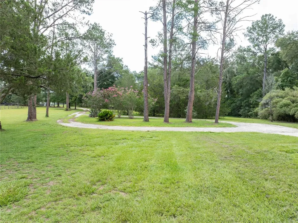 16603 SW 15th Avenue Newberry FL 32669