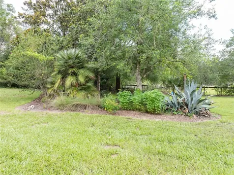 16603 SW 15th Avenue Newberry FL 32669