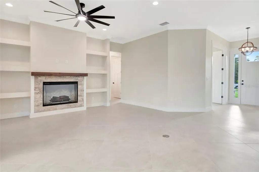17605 Ninth Street Montverde FL 34756