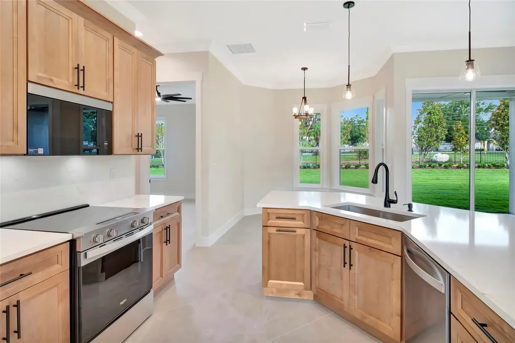 17605 Ninth Street Montverde FL 34756