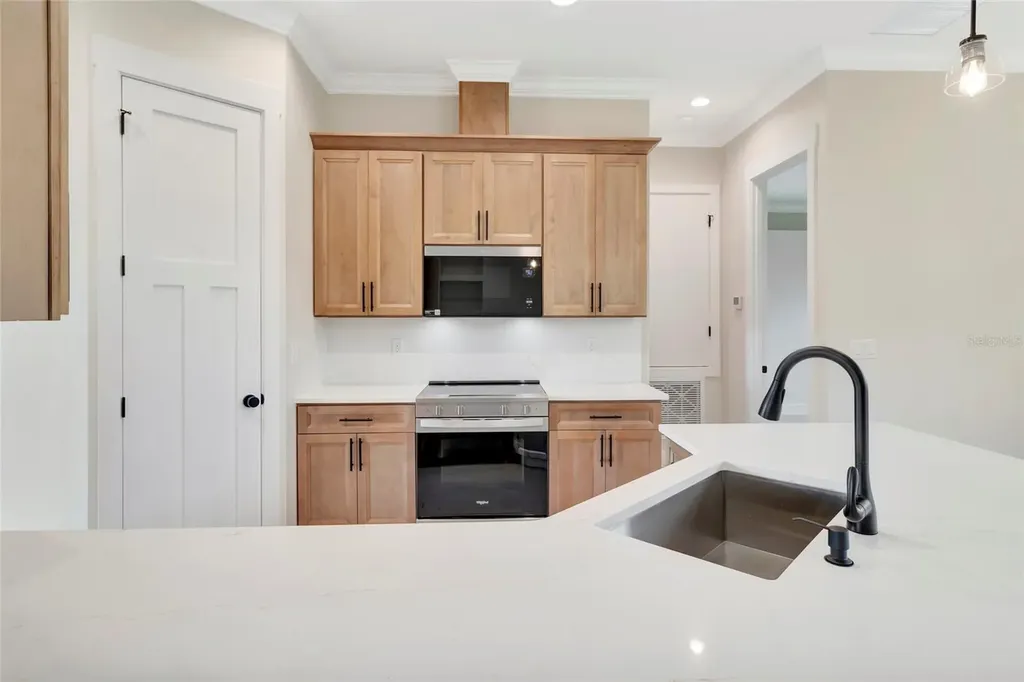 17605 Ninth Street Montverde FL 34756