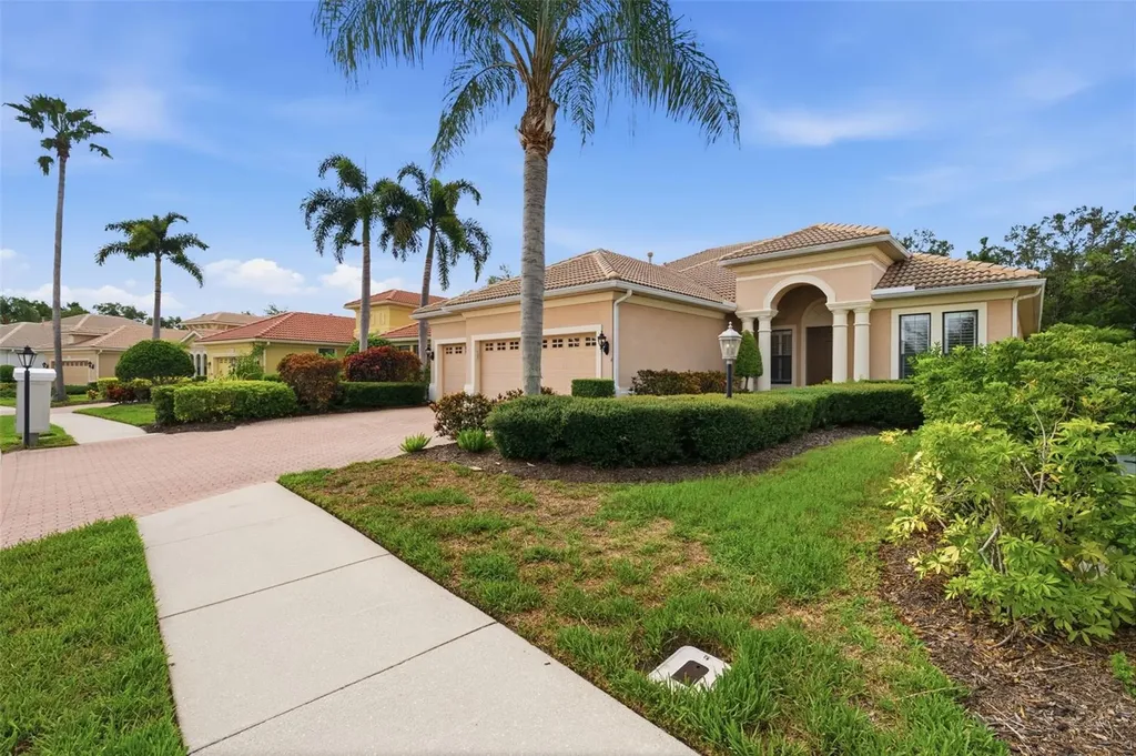 13860 Siena Loop Bradenton FL 34202
