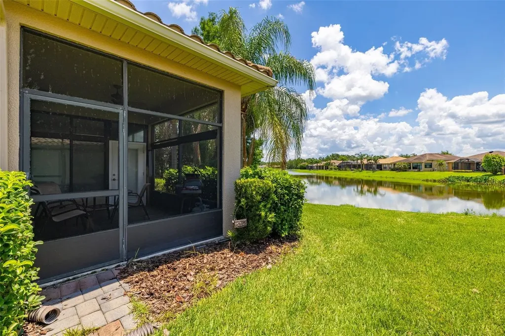 394 Monterey Street Kissimmee FL 34759