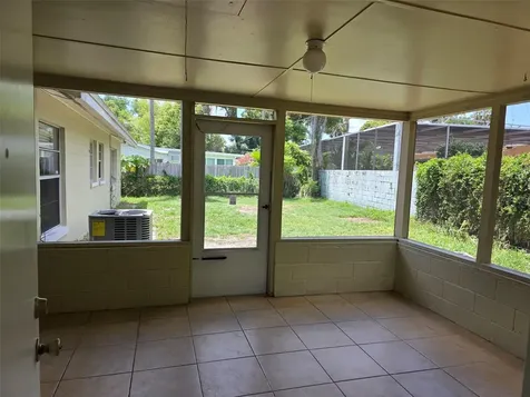 1695 E Horatio Avenue Maitland FL 32751