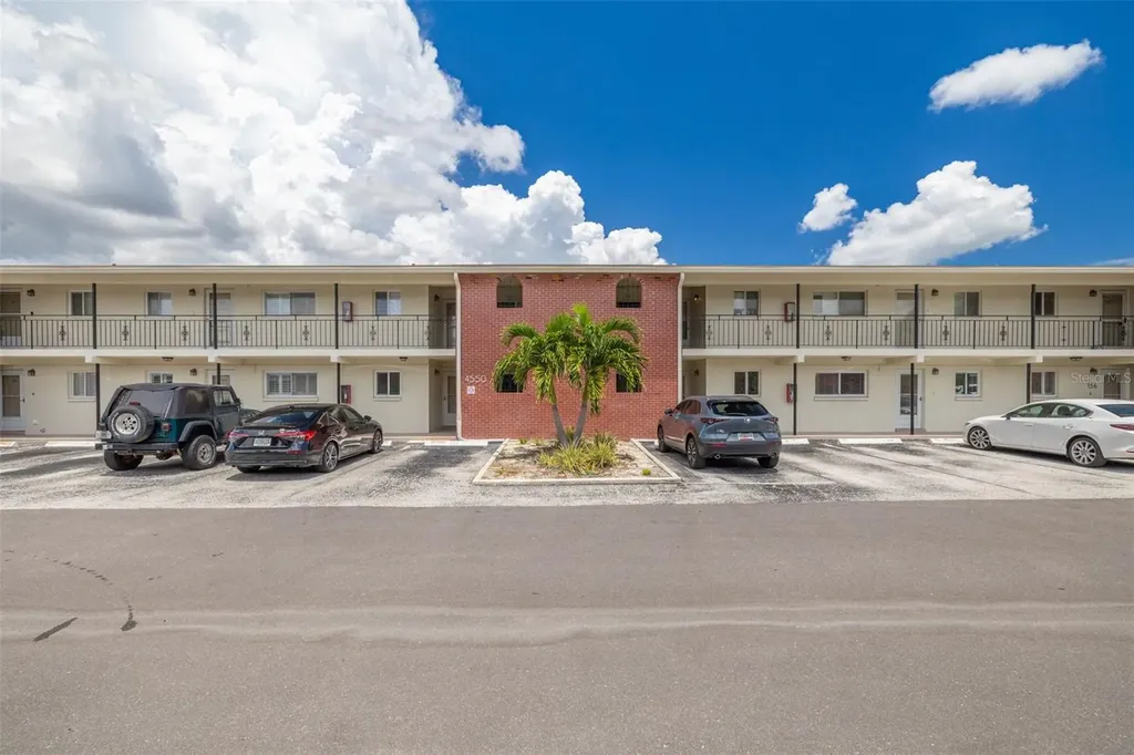 4550 Overlook Drive NE St Petersburg FL 33703