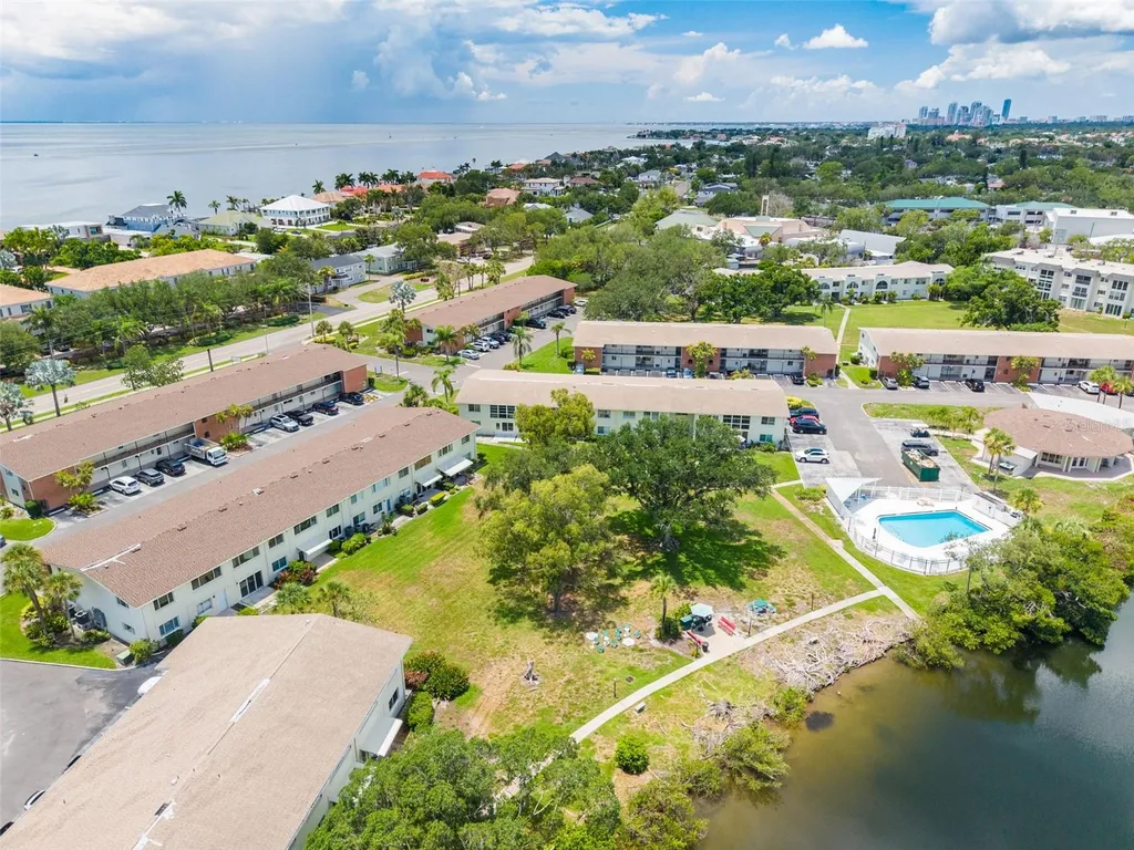 4550 Overlook Drive NE St Petersburg FL 33703