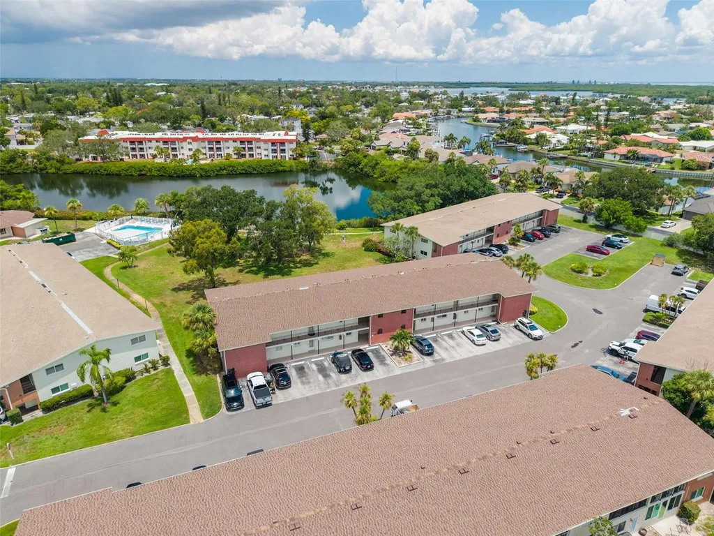 4550 Overlook Drive NE St Petersburg FL 33703