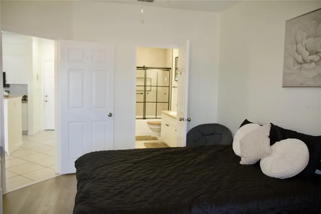 4323 Bayside Village Drive Tampa FL 33615