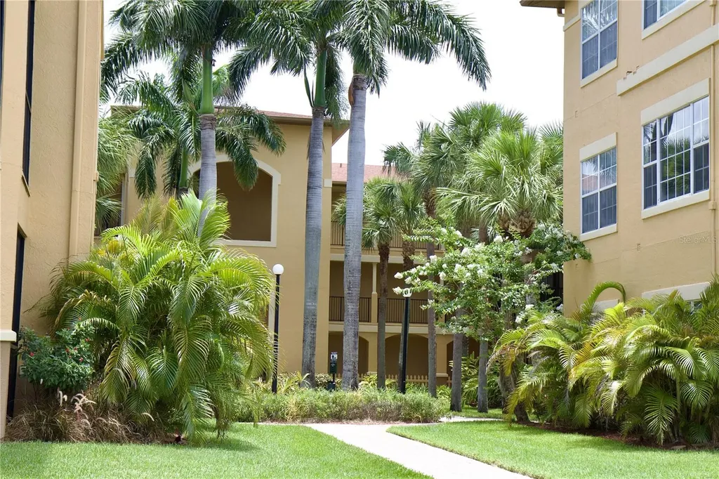 4323 Bayside Village Drive Tampa FL 33615