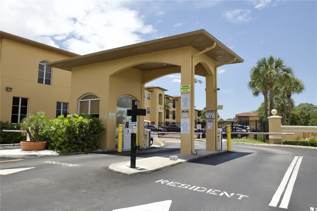 4323 Bayside Village Drive Tampa FL 33615