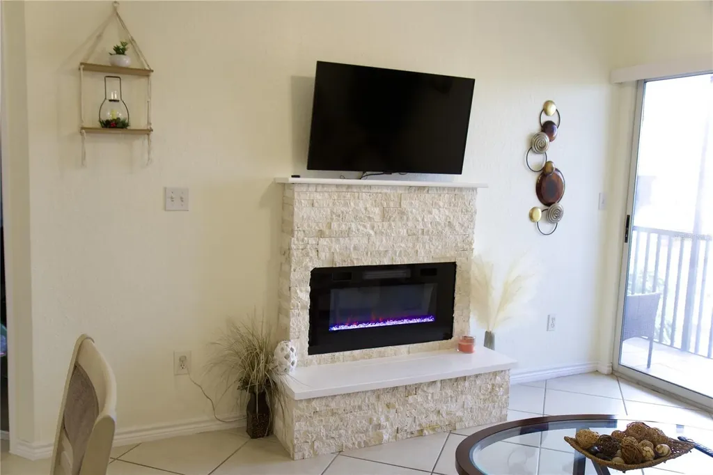 4323 Bayside Village Drive Tampa FL 33615