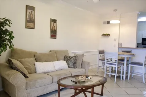 4323 Bayside Village Drive Tampa FL 33615