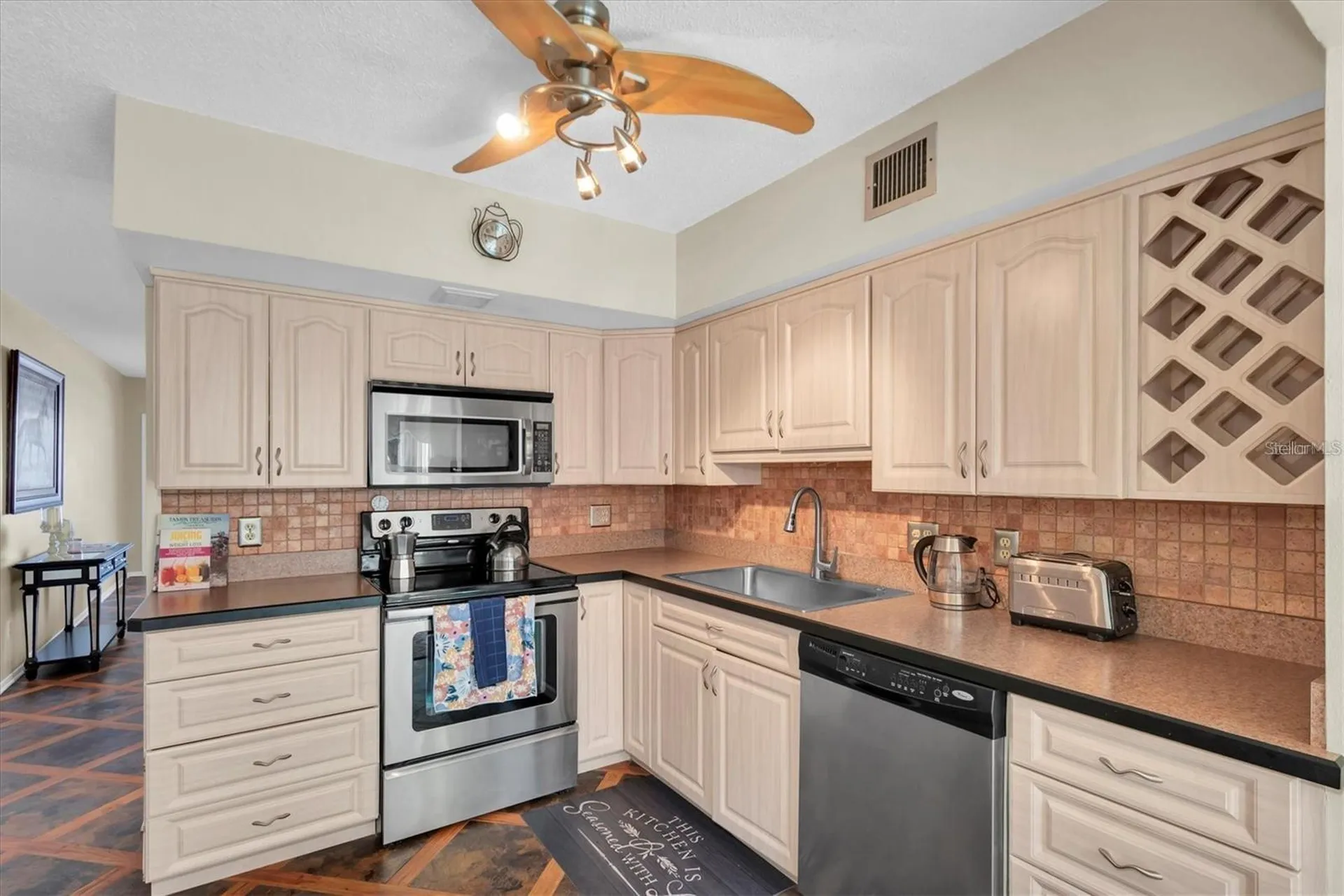 2469 Franciscan Drive Clearwater FL 33763