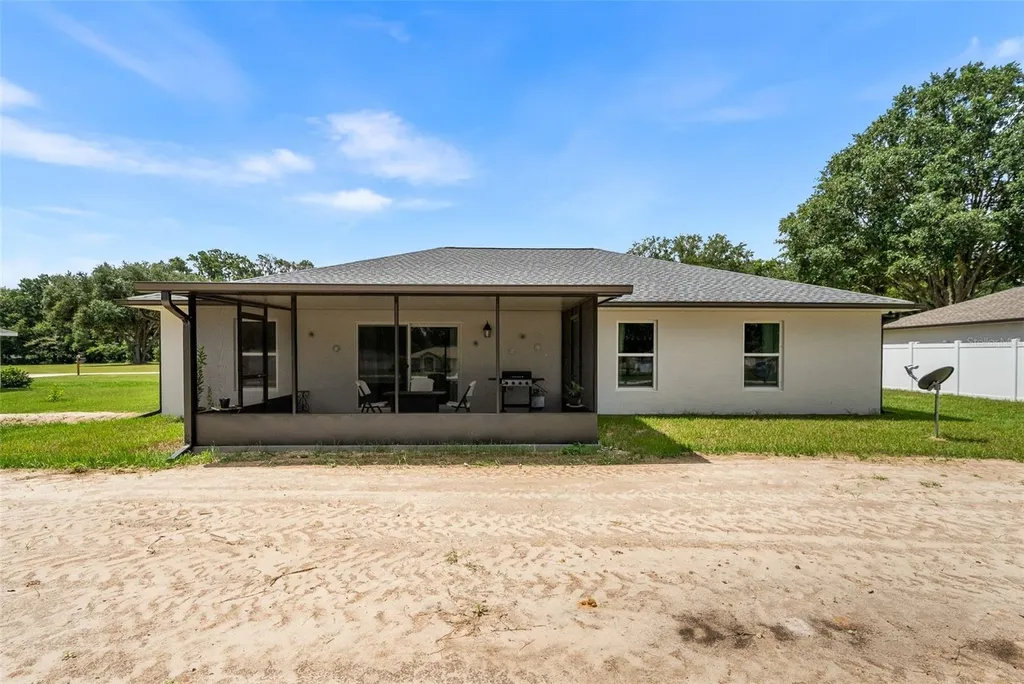 1831 NE 160th Place Citra FL 32113
