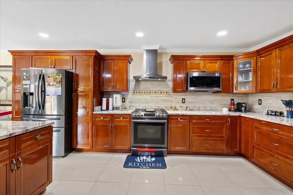 8318 Drycreek Drive Tampa FL 33615