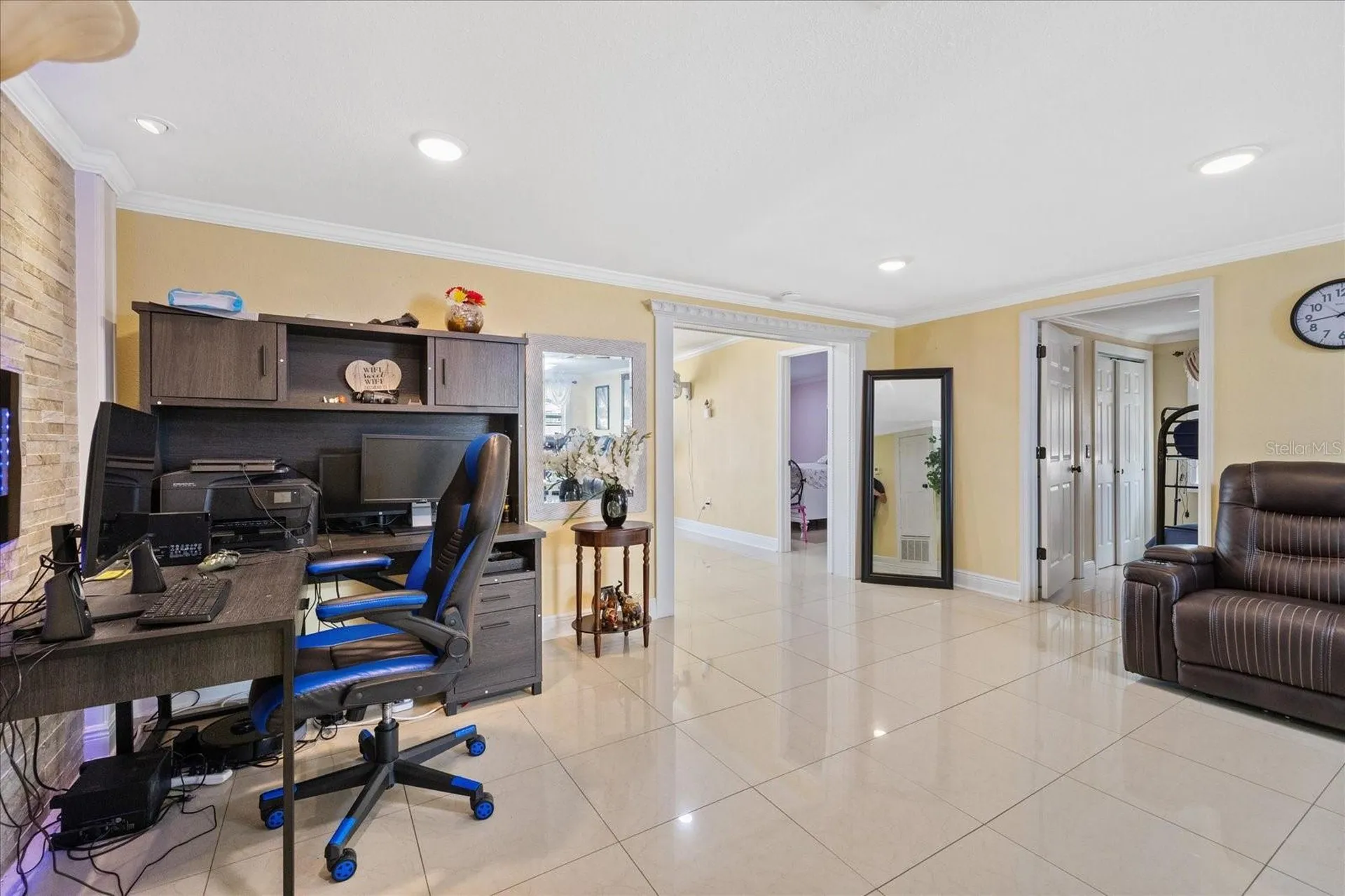 8318 Drycreek Drive Tampa FL 33615