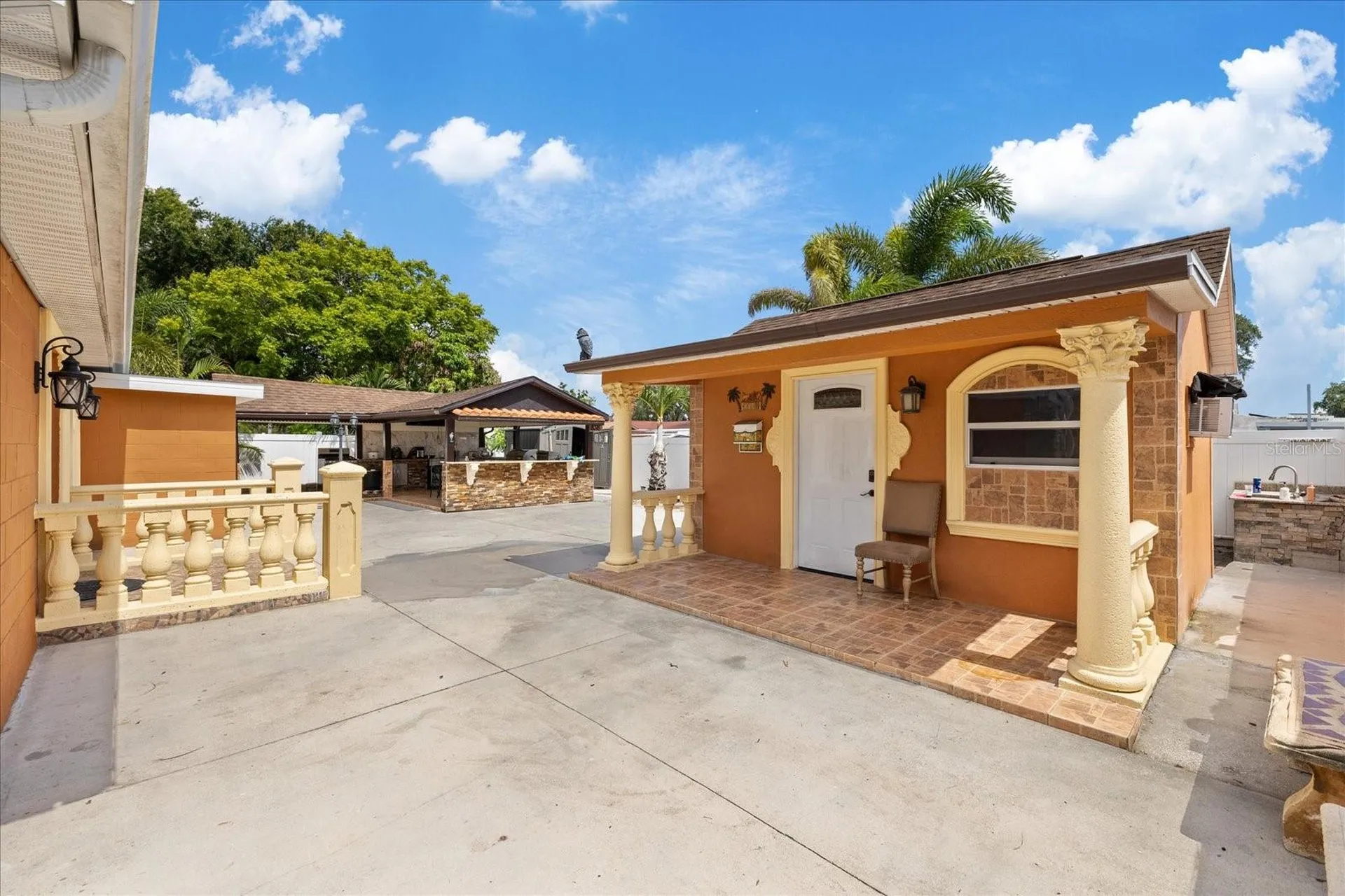 8318 Drycreek Drive Tampa FL 33615