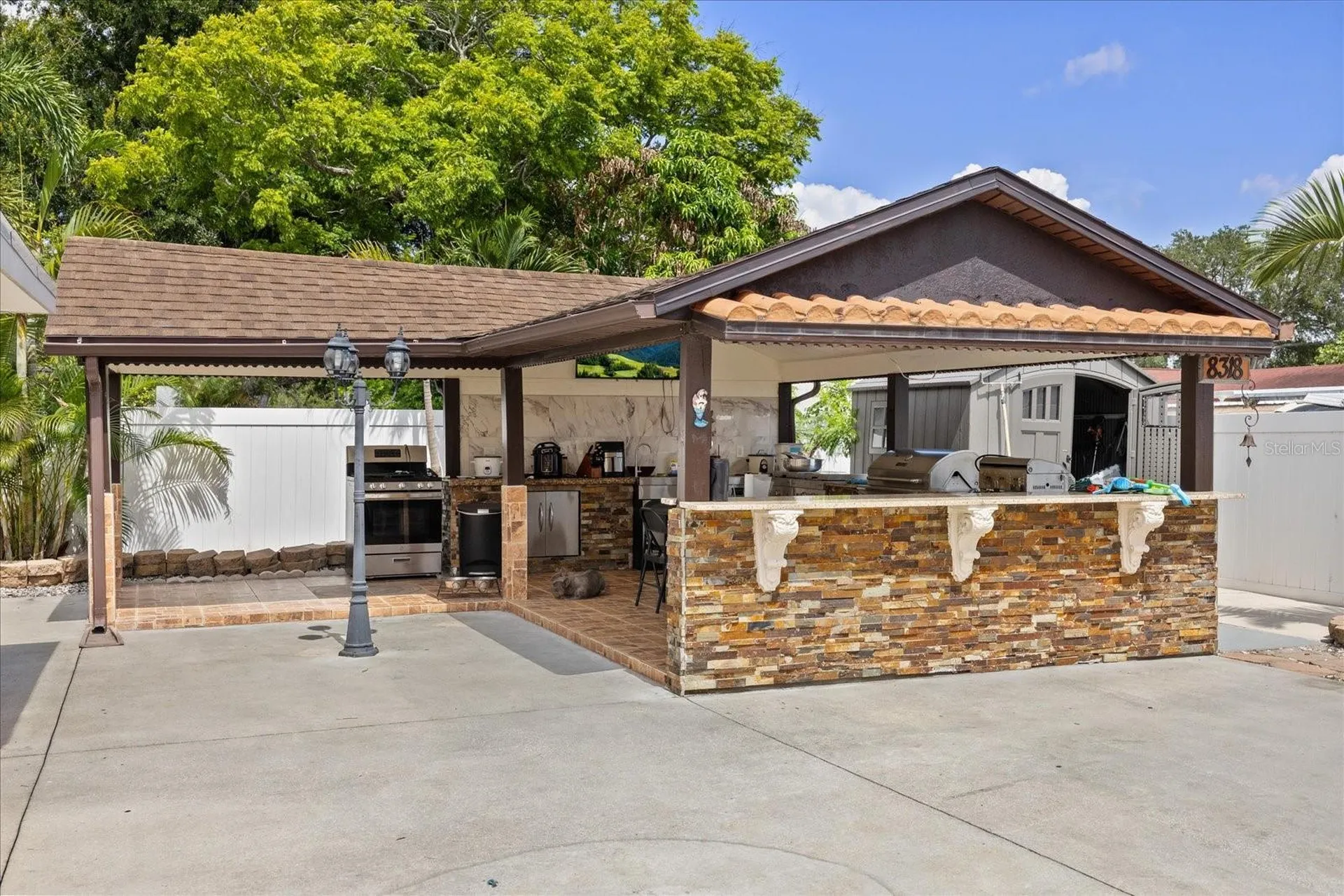 8318 Drycreek Drive Tampa FL 33615