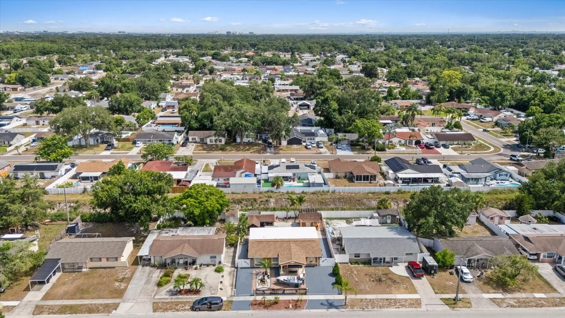 8318 Drycreek Drive Tampa FL 33615