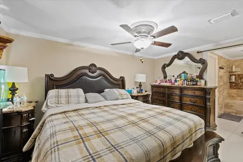 8318 Drycreek Drive Tampa FL 33615
