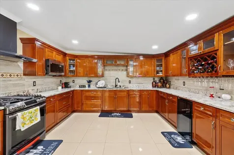 8318 Drycreek Drive Tampa FL 33615