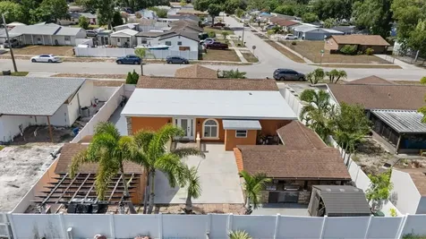 8318 Drycreek Drive Tampa FL 33615
