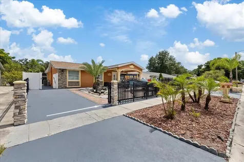 8318 Drycreek Drive Tampa FL 33615