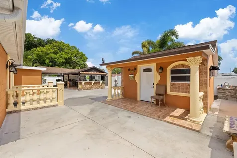 8318 Drycreek Drive Tampa FL 33615