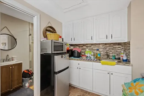 8318 Drycreek Drive Tampa FL 33615